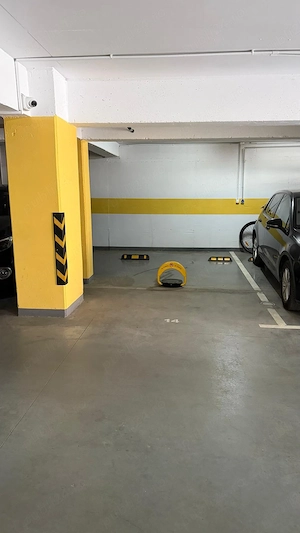 Vind loc garaj , Galati , bloc central nou