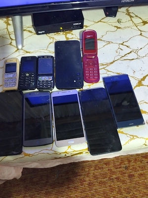  telefoane mobile pt piese