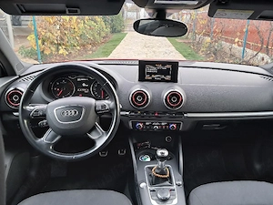 Audi A3 8V sedan    S line    2.0 TDI cu 150 cai    distronic  keyless  parchează singur  Audi conce - imagine 6