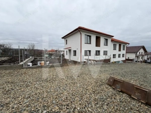 Casă 4 camere modernă construită corect în Kleine Residenz Sibiu