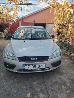Vând Ford Focus 1.6 tdci 2005 - imagine 5