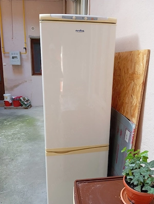 vănd combină frigorifică Artic 275l