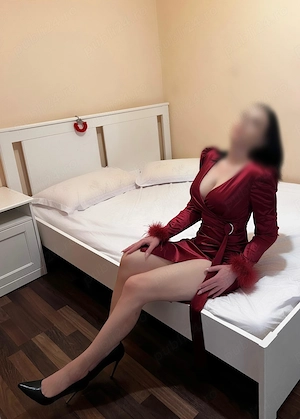 Ana 40 de ani,masaj erotic zona Herastrau - imagine 2