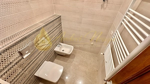 4 camere decomandate, 2 bai , 3 balcoane  Stefan cel Mare Bacau etaj 3 din 4  - imagine 9