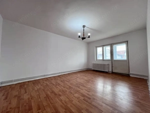  Apartament spatios, 3 camere, decomandat, 65 mp utili - Modern