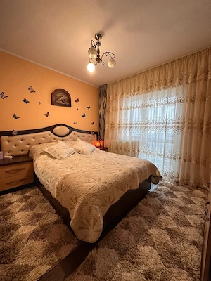 De vanzare apartament cu 3 camere, 2 balcoane și logie, etajul 1, zona Episcopiei, boxa 30mp