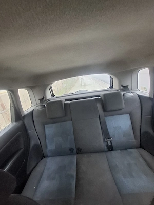 Vând Ford Fiesta 1.6 TDCi - imagine 7