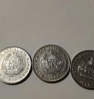 Vând 7 monede de 25 bani . Anu 1966