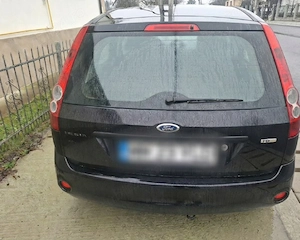 Vând Ford Fiesta 1.6 TDCi - imagine 2