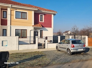 Proprietar vând jumate de duplex cu 5 camere în SĂCĂLAZ  - imagine 6