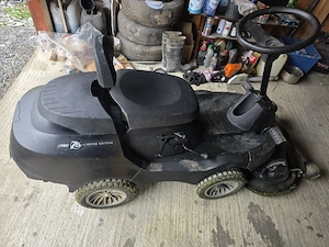 vand tractoras pentru gazon 