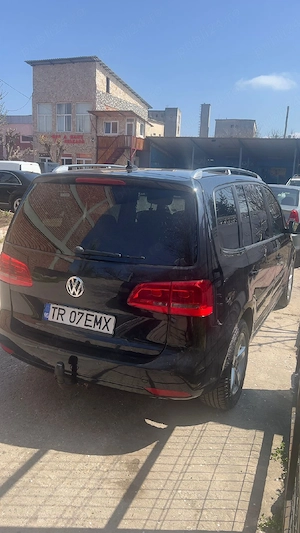 Volkswagen Touran - imagine 4