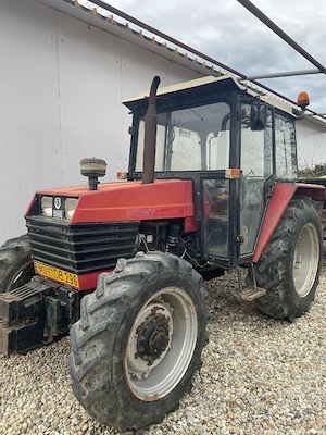 Tractor 683 UTB 2005