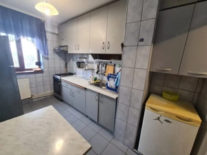 Apartament 2 camere decomandat – B-dul Tomis, vedere bulevard - imagine 6