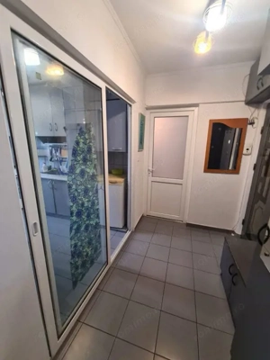 Apartament 2 camere decomandat – B-dul Tomis, vedere bulevard - imagine 9