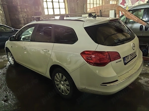 Opel astra j 1.6 dizel - imagine 4