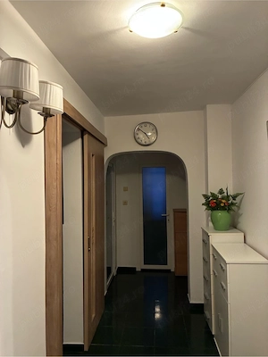 inchiriez ap 3 camere, bulevard Decebal , stradal  - imagine 5