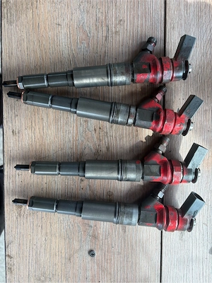 Injectoare Bmw cod motor M47  - imagine 4