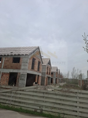 Spre Vanzare- Vila-1 Decembrie, Ilfov, cartier rezidential. - imagine 2