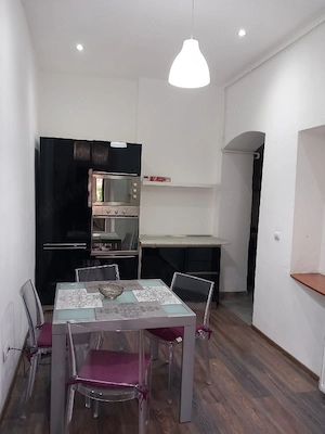 Apartament la casa