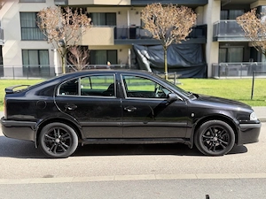 Vand Octavia Tour VRS    1.9TDI AXR    2007 - imagine 3