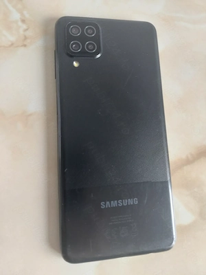 Vând Samsung Galaxy A12 spart (pentru piese sau reparat) [poze reale]