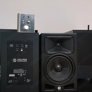 2 boxe studio RCF AYRA PRO 8 + interfata audio
