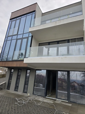 Sediu firma, clinica- 635 mp, 30 parcari, Zorilor- ideal activitate profesionala