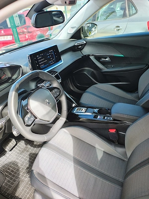 Peugeot 2008 1.5 BlueHDI 130 S&S EAT8 Allure - imagine 11