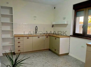 Spatiu birouri, parter de vila, parcare, Zona Favorit - imagine 7