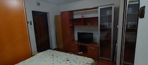 Ofer spre inchiriere garsoniera cf. 3