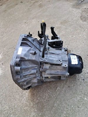 cutie de viteze dacia logan, sandero,mcv 0.9 tce - imagine 3