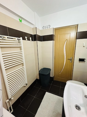   Apartament 4 camere, mobilat complet + centrală proprie   zona Păcii, Tulcea   - imagine 4