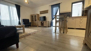 Apartament de vanzare-bloc nou,lift,finisat complet