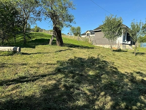 Casă cu teren de vânzare în Greșu, Vrancea 1,642 mp - imagine 8