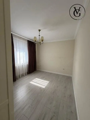 Vila 4 camere Matei Milo | sistem fotovoltaic de 10kW cu baterie de stocare 10Kw - imagine 9