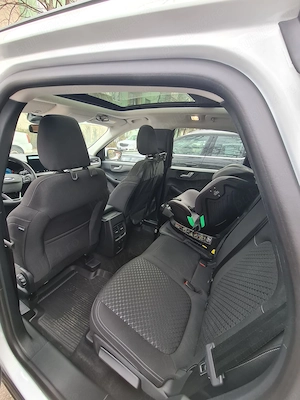 Vând Kuga 1.5 benzina - imagine 6