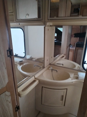 Rulota de 4 persoane acte Ro fiscal - imagine 3