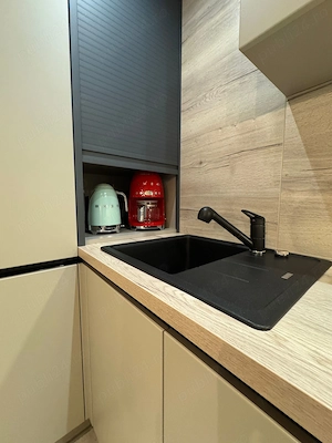 Apartament 3 camere - Decomandat - Lângă Pădurea Verde - Mobilat modern - Loc de parcare inclus - imagine 10