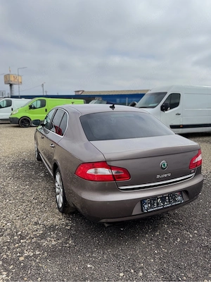 Skoda Superb 2.0TDI DSG  - imagine 4