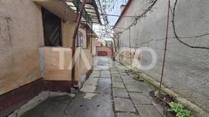 Casa individuala de vanzare cu teren de 320 mp in zona Lupeni Sibiu - imagine 3