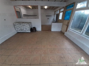 Spatiu comercial cu teren si 2 locuri de parcare in zona Sebastian-Dunavat - imagine 8