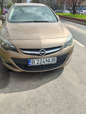 Opel Astra j Sports Tourner Gpl - imagine 4