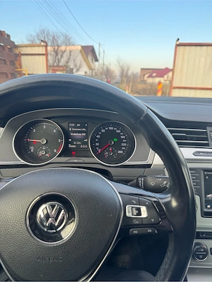 Volkswagen Passat B8 2015 2.0TDI DSG - imagine 5