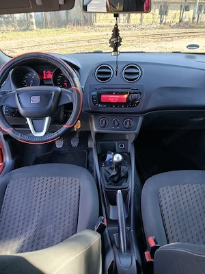 Seat ibiza 1,2 benzina 2009  aer conditionat.jante aliaj,comenzi volan. - imagine 5