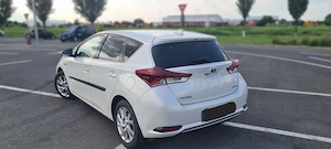 Toyota Auris, 2017  - Full Hybrid - Benzină - imagine 2