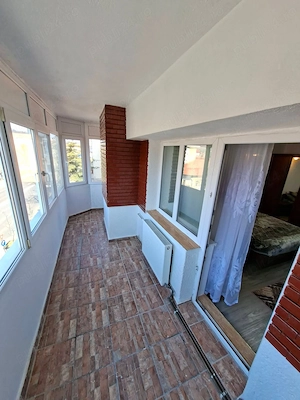  De închiriat 2 camere zona 1 Mai cu centrala termica  - imagine 5