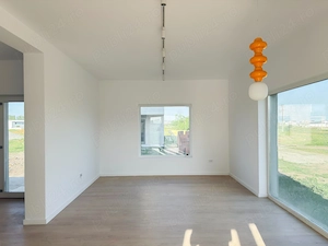 Locuință modernă P+1+M | Construcție 2025 | Încălzire în pardoseală | 133 mp utili | Terasă 14 mp - imagine 2