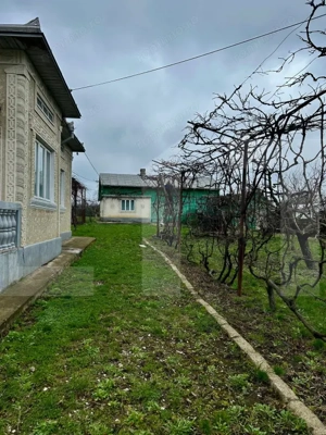 Casă din caramida, cu teren 5810 mp - Calinesti  - imagine 3