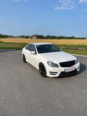 Mercedes C class - Pachet AMG - imagine 3